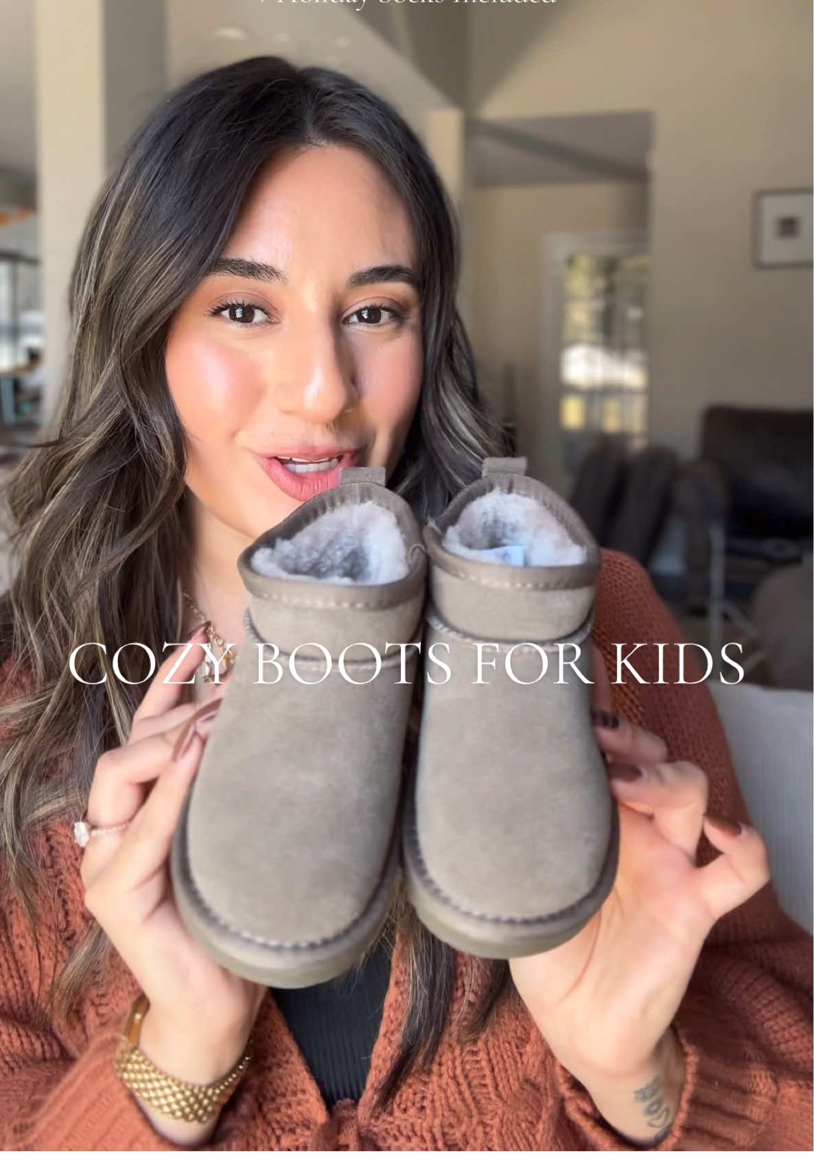 Winter find alert 🚨❄️ #winterfinds #boots #kidshoes #shoes #fuzzyboots #tiktokshopblackfriday #tiktokshopcybermonday 