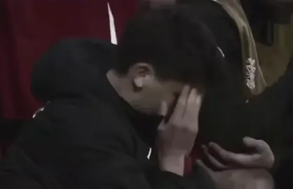 Arda oyundan çıktıktan sonra göz yaşlarına hakim olamadı ☹️💔#ardagüler #realmadird #daisy_arda💛💙 #keşfet #kesfet #fyp #fypシ゚ #fypシ゚viral #fly #fyp5266m #sadd_97 #dump #fypage #fypageシ @arda güler 
