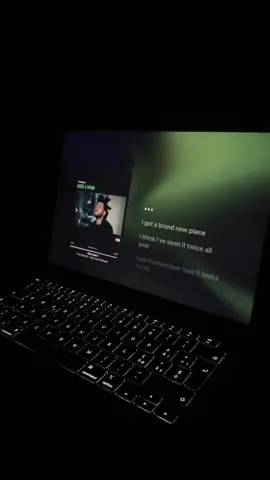 “you can meet me in the room where the kisses ain’t free” #kissland #theweeknd #lyrics_songs 
