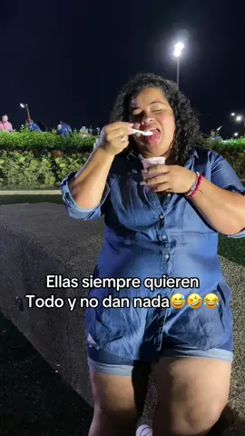Ellas siempre quieren todo y no dan nada😅😂🤣 solo humor #comedia #parejas #family #viral 