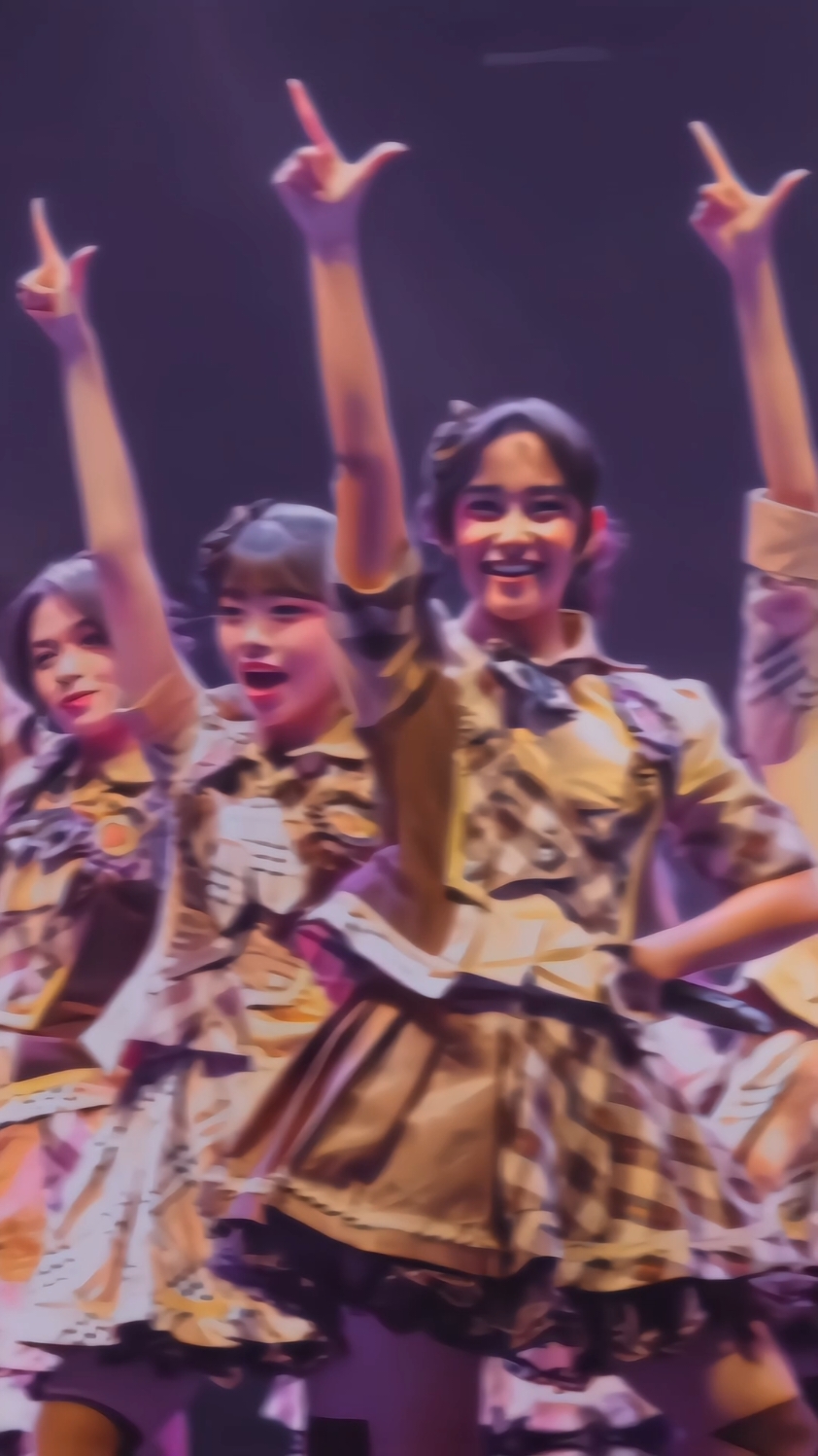 Center Kesayangan😎 . . #jkt48 #jkt48newera #memberjkt48 #fyp  preset:@メ 𝐖𝐈𝐍𝐁𝐎𝐘 𝐏𝐒𝐓🎟️ 