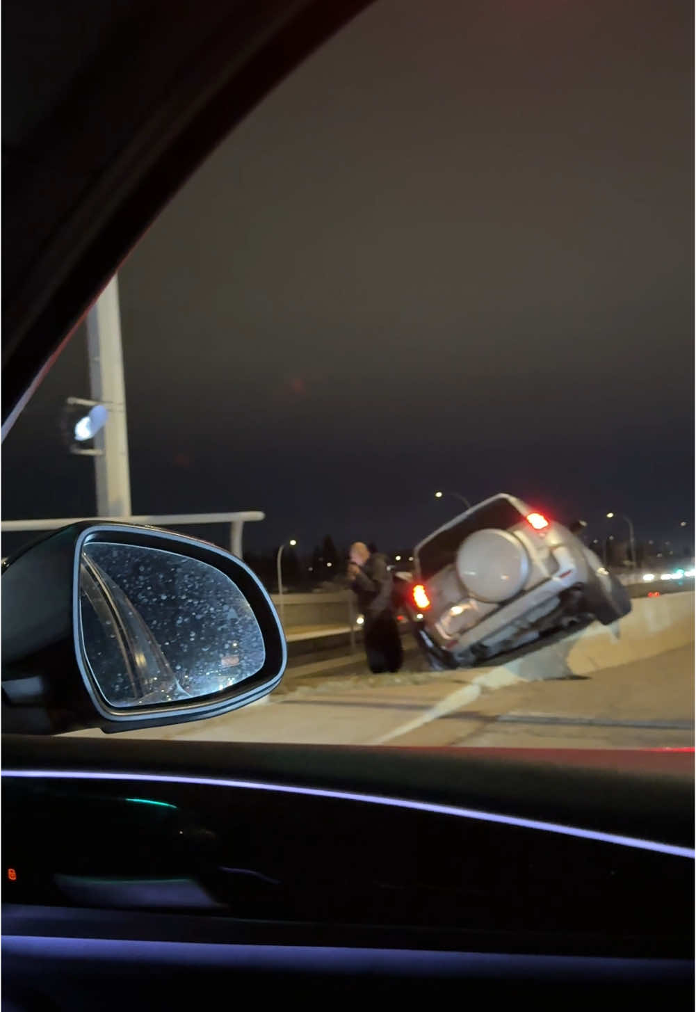 It didnt even snow yet #parking #drivingtips #cantparkthere #winter #drivingtest 