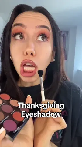 Thanksgiving Eyeshadow Tutorial🦃🍂 using the @Morphe Cosmetics palette #eyeshadowtutorial #eyeshadowlook #eyeshadowpalette #girls 