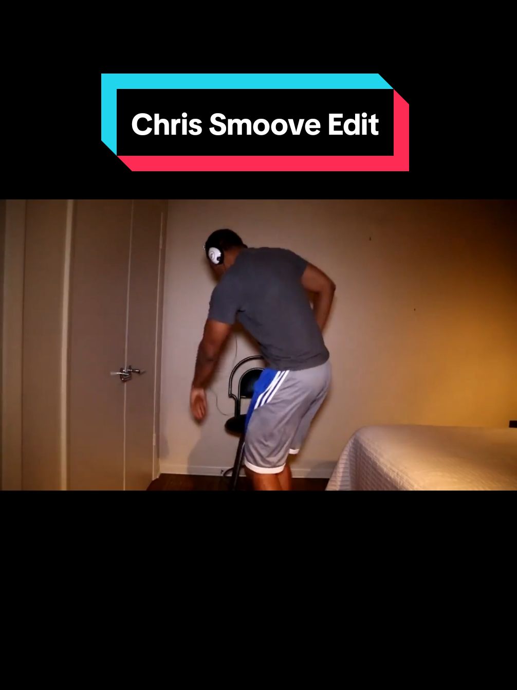 Saw people saying this beat reminded them of Chris Smoove in the comments so made a quick edit. I lowkey miss the early 2010s era. The beat is made by @xem , not me. #edit #xemnaschrist #chrissmoove #drake #nba2k #madden 