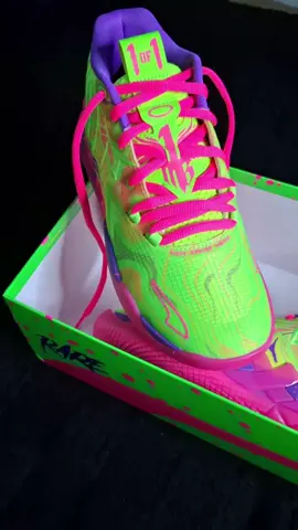 MB.01 Inverse Toxic #fyp #NBA #lameloball #puma 
