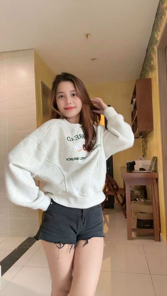 Đầu mùa lúc nào cũng là thời điểm vàng để săn sweater đấy, ace mình nhanh tay săn nha không vào mùa lại k mua được giá tốt #sweater #dodongxinh #tosun #chanviral #xuhuong2024 #fyp 