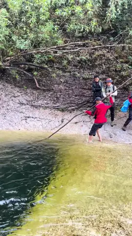 #dalam #airterjun #mati #hatihati 