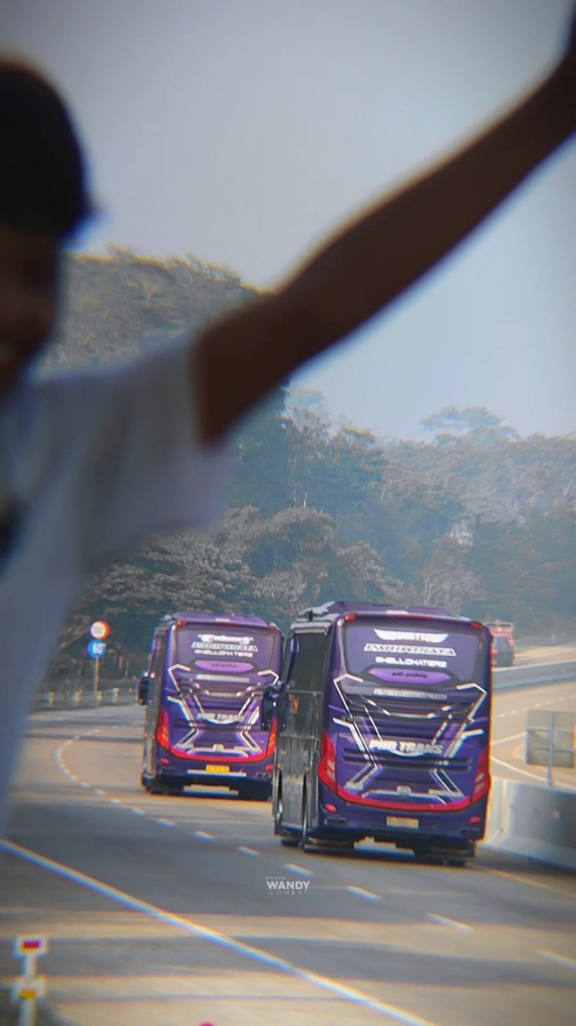 @phdtrans  #bus #huntingbus #phdtrans #putraremaja #wandycombat #fyp #trending #firal 