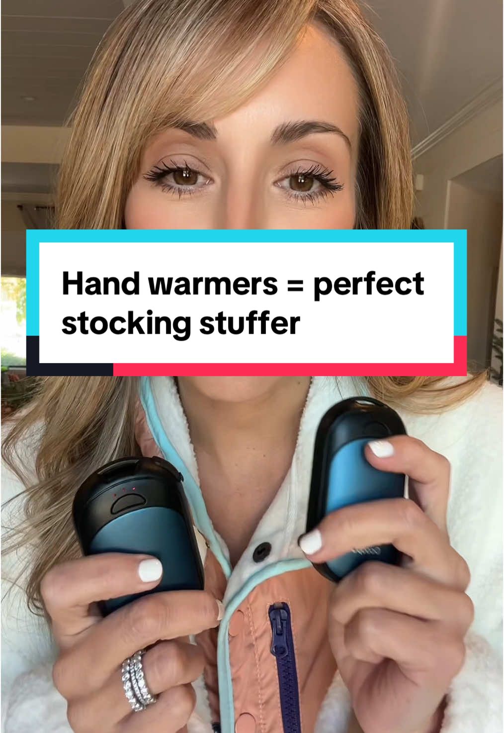 Keep your hands toasty this winter with the OCOOPA UT3 Lite Hand Warmer set! 🔥✨ These magnetic, rechargeable hand warmers come in a 2-pack and feature 3 adjustable heat settings. Pocket-sized and sleek, they’re perfect for my fellow Raynaud’s friends, outdoor sports, or just everyday warmth. A must-have for your purse and the ultimate high-tech gift for winter lovers! ❄️ #WinterEssentials #HandWarmers #StayWarm #raynauds #winter #soccermom #wintersports #tiktokshopholidayhaul #tiktokshopblackfriday #tiktokshopcybermonday #spotlightfinds #ttsstarcreator #ttslevelup @ocoopa-offical 