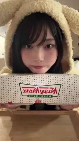 Krispy kreme ☁️🖤 ドーナツ