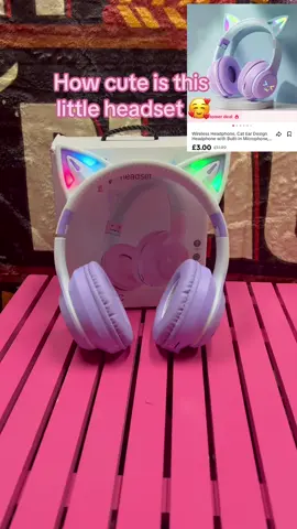 How cute is this little headset 🥰#catears #headset #headphones #wirelessheadphones #bluetoothheadphones #wirelessheadset #bluetoothheadset #christmasgift #christmasgiftideas #christmaspresents #giftideas #kidstiktok #mumsoftiktok #blackfridayearlydeals #blackfridaysale #blackfridaydeals #spotlight #spotlightfinds #tiktokmademebuyit #fyp 