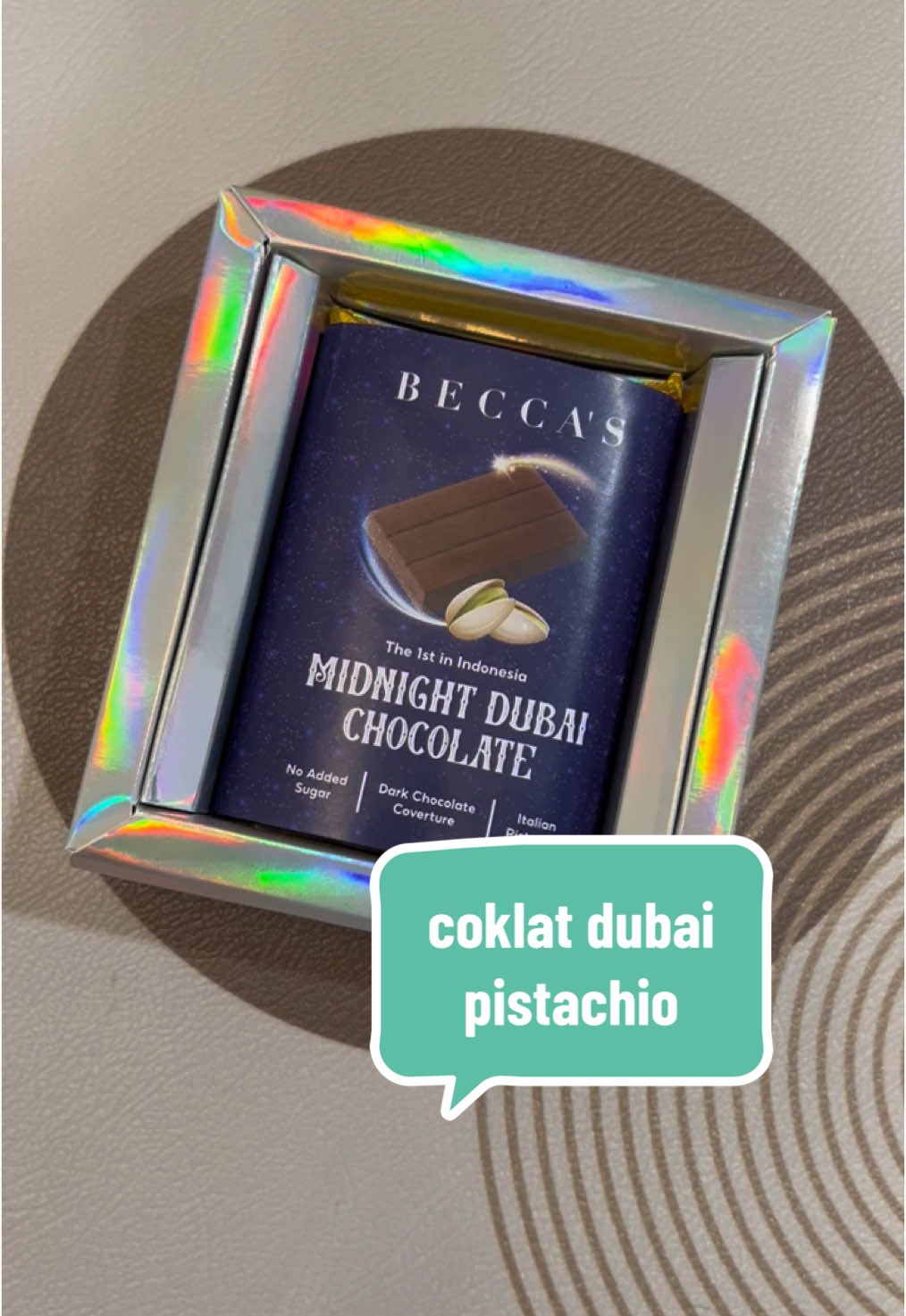 The 1st in Indonesia Midnight Dubai Chocolate from Becca’s bakehouse #coklatviral #coklatdubai #coklatdubaiviral #midnightdubai #kunafa #kunafaviral #kunafapistachio #coklatpistachio #becca 