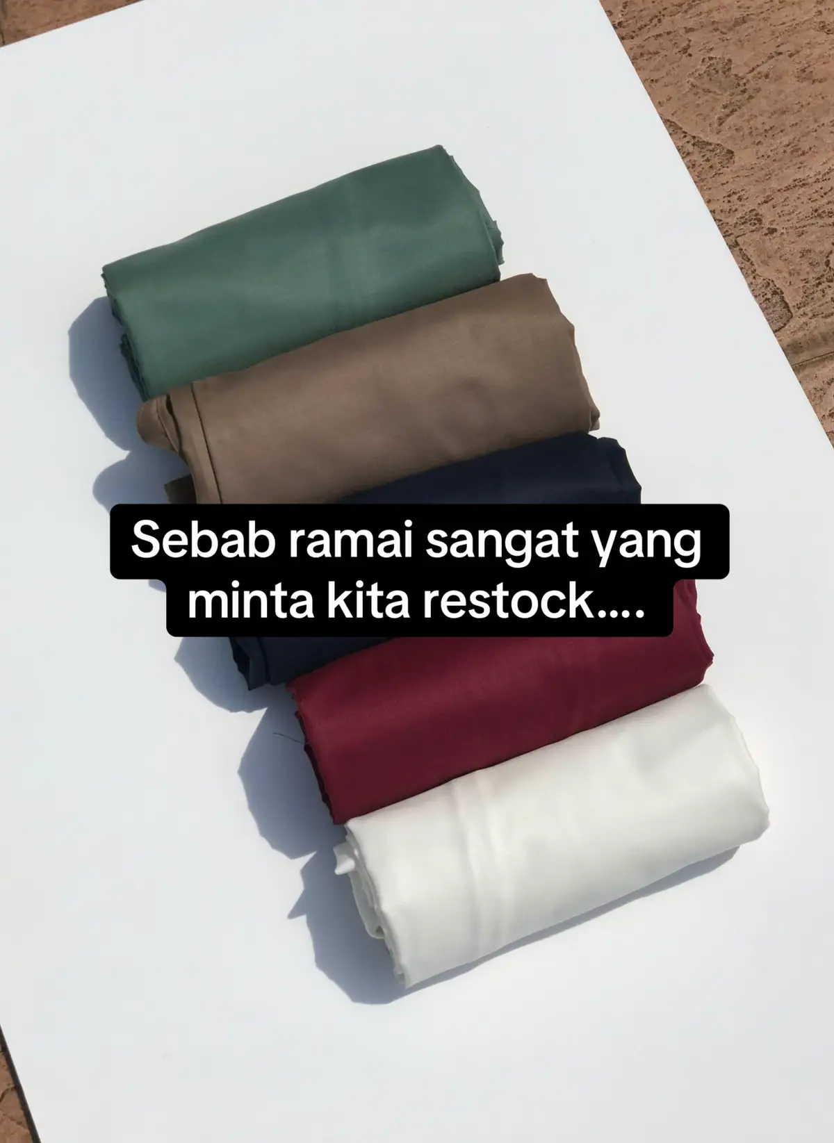 Sis tak sampai hati tauu nak kecewakan hati korangg. Jadi sis pujuk bos sampai jadi😂😂 So now, pario cotton maroon officially restock! Beli cepatt nanti habis lagi 😮‍💨 #fyp #fypage #blousemurahmalaysia #restock #backinstock #outfitideas #outfitideas #outfitinspiration #outfitoftheday #OOTD 