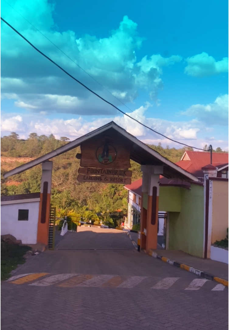 #hiddengem in Thika town … If you didnt know about @Fountain Brook Gardens Resort then let me plug you …. The place is beautiful and has so much to offer … Restaurant, Bar, gardens , swimming pool .. This is the home for your events , sunday family hangout and even nyama choma with friends… 