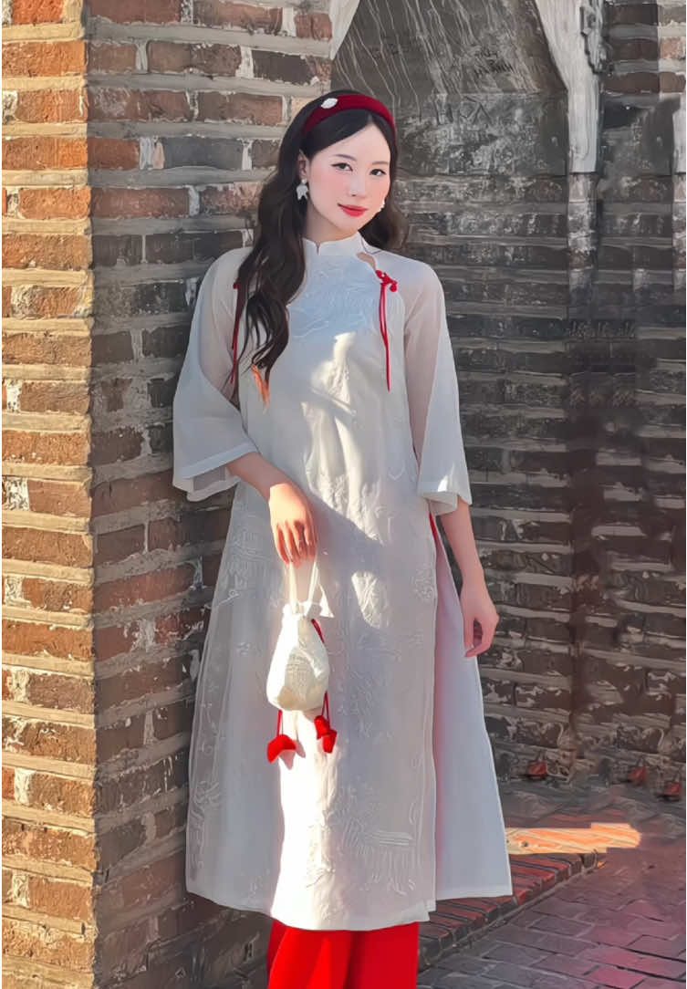 Ngóng chờ cái Tết cận kề ❤️ #xuhuong #trending #aodai #aodaicollection #thietke #aodaiViet #aodaithietke #aodaitruyenthong #OOTD #fashion #outfit #lanadesignvn 