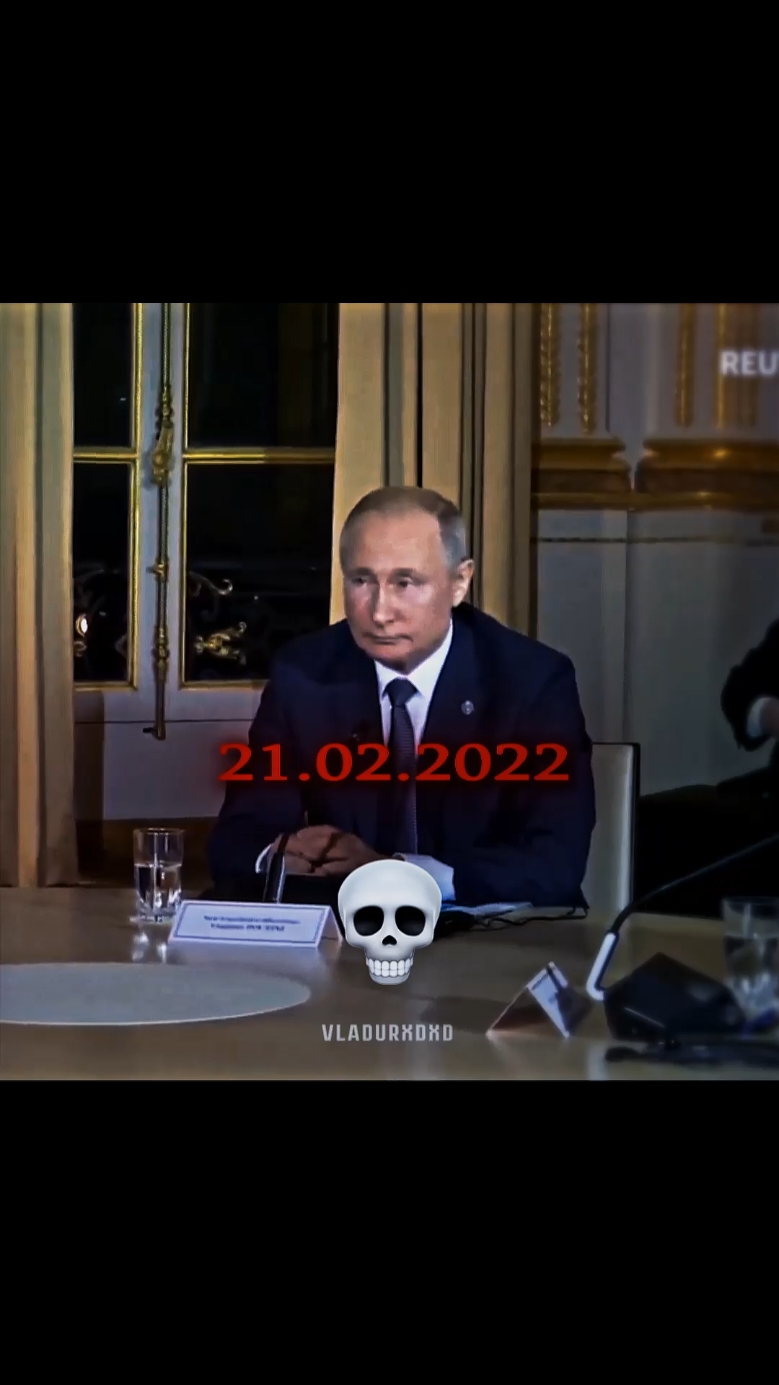 🛑NON-POLITICAL🛑21.02.2022- телевизионное обращение президента России Владимира Путина к гражданам России, которое состоялось вечером 21 февраля 2022 года, на фоне кризиса в российско-украинских отношениях. В своём обращении Владимир Путин заявил, что украинское государство является, якобы, искусственным образованием коммунистической эпохи, и что Россия признаёт подконтрольные ей Донецкую и Луганскую народные республики, созданные в ходе войны в Донбассе. 24.02.2022- Российско-украинская война, в российской пропаганде — «специальная военная операция») началась в четверг 24 февраля 2022 года, примерно в 5 часов утра по киевскому времени. Эскалировав продолжающуюся с 2014 года войну с Украиной, российские войска вошли на территорию Украины из России, Белоруссии и аннексированного Крыма, также в боевые действия включились войска подконтрольных России самопровозглашённых ДНР и ЛНР. Войска начали наступление по четырём основным направлениям — с севера в направлении Киева, с северо-востока в направлении Харькова, с юго-востока из Донбасса и с юга из Крыма.  #🇷🇺 #россия #украина #🇺🇦 #война #путин #зеленский #макрон #президент #russia #ukraine #україна🇺🇦 #нато #ес #nato #eu #европа #europe #рек #war #fyp #krieg #furdich (видео грузилось 3 года)