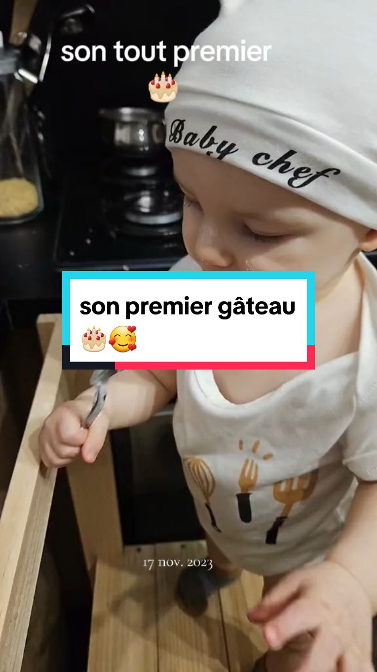 Rolala la nostalgie ! C'est fou en 1 an son amélioration ❤️🥰🥹 #cejour-là #goldenretrieverlife #goldenretriever #dogsoftiktok #humour #funny #baby 