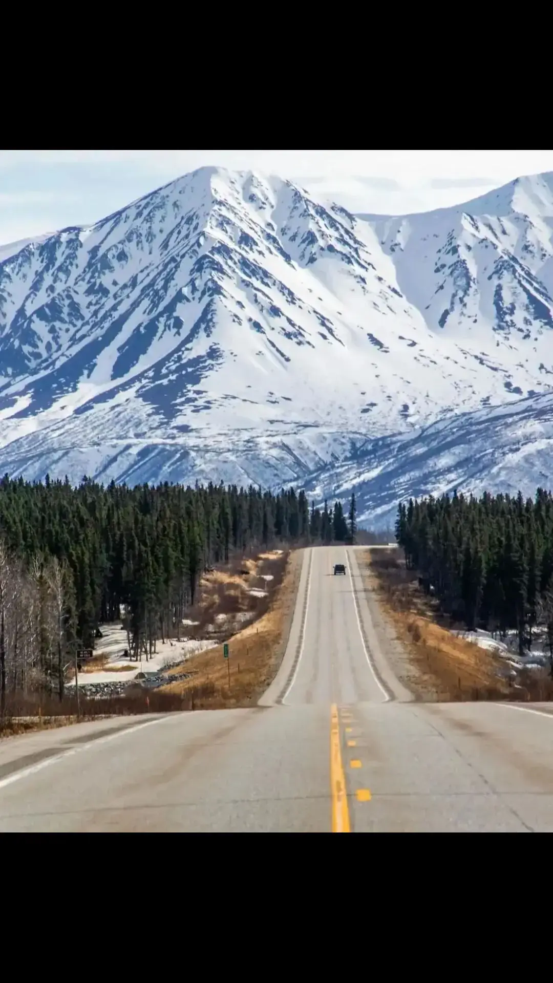 Alaska 🇺🇲❤️🏔️ . . . ✔️ Credit 👉🏆🎥 @leo_exploring . . ✔️Alliance @america_states @guimellousa @enjoy_la_  . . #conexaoamerica #usa #america #Love #instagram #instagood #photography #iloveusa #unitedstatesofamerica #motivation #happy #americandream #picoftheday #photooftheday #loveamerica #american #star #unitedstates #goodvibes #happiness #city #bigcity #alaska #usa #usatravel