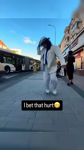 #michaeljackson #michael #jackson #jacko #moonwalk #break #dance #you #know #im #bad #skate #roller #skates #funny #fail 