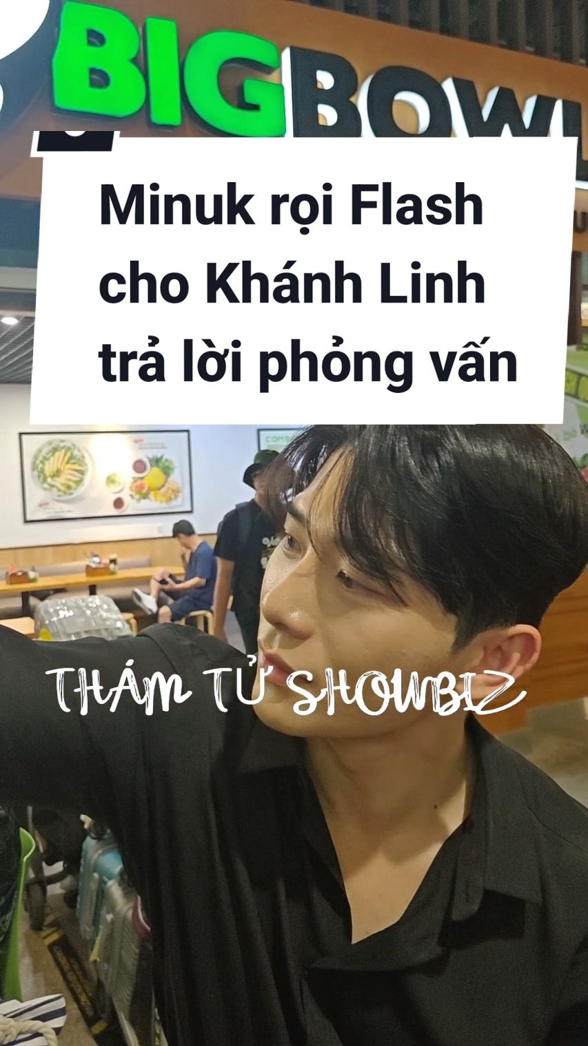 Quá tinh tế: Minuk rọi đèn Flash cho Khánh Linh trả lời phỏng vấn #minuk #buikhanhlinh #minukkhanhlinh #tiktokgiaitri #thamtushowbiz 