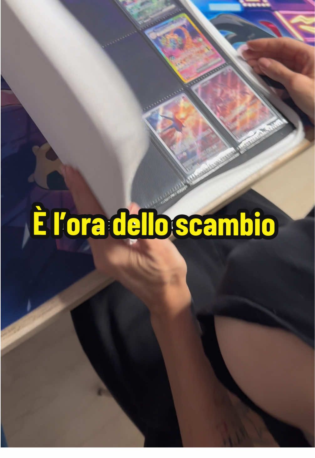 Scambiamo ? Sul mio telegram posto un video di tutti i doppioni! Aggiungimi link in bio 🫶🏻✨✨ #pokémon #pokemontiktok #pokemoncards 