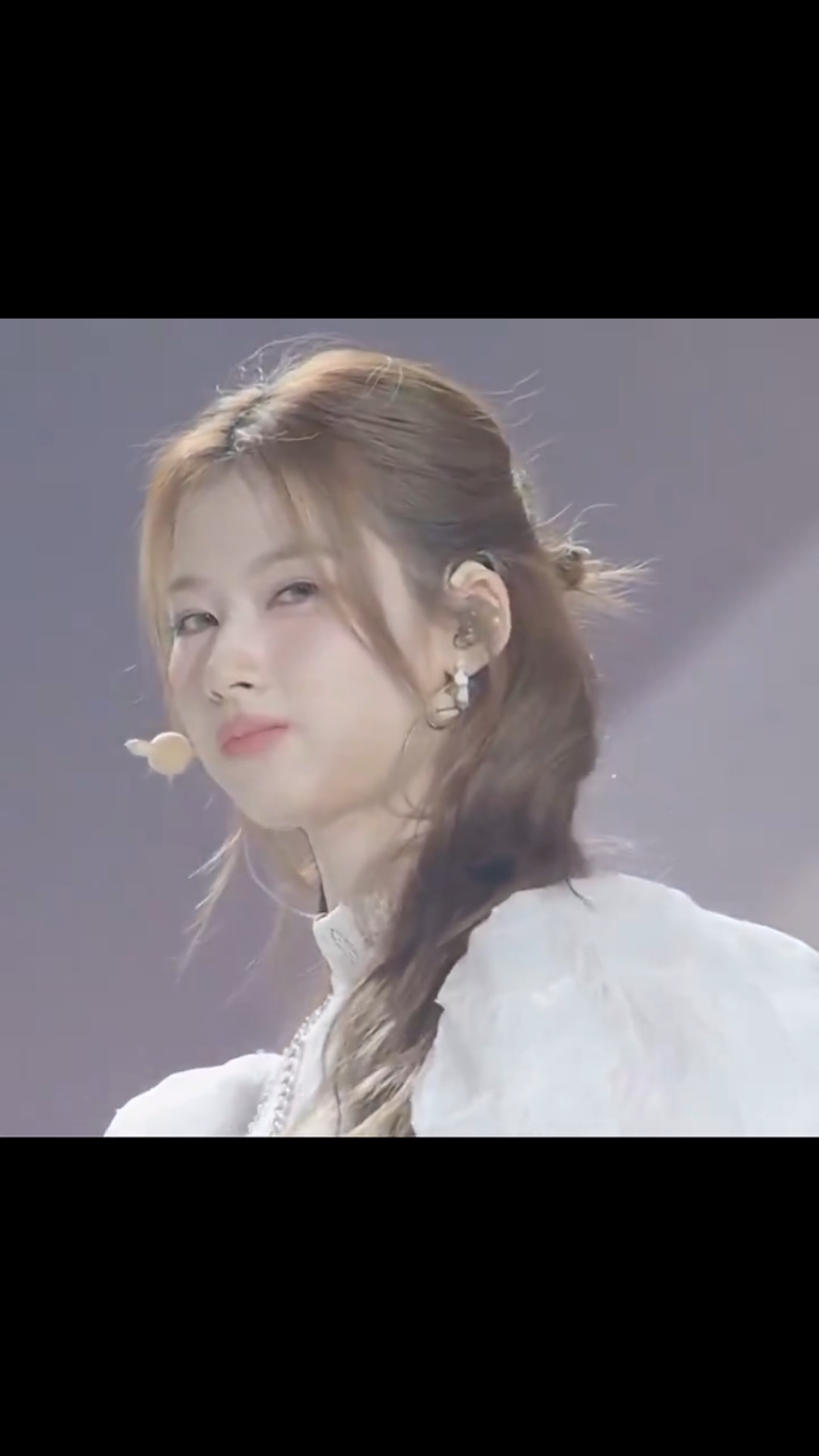 This is so cute🥰🥰🥰 #sana #minatozakisana #twice #once #사나 #트와이스 #misamo #xybca 
