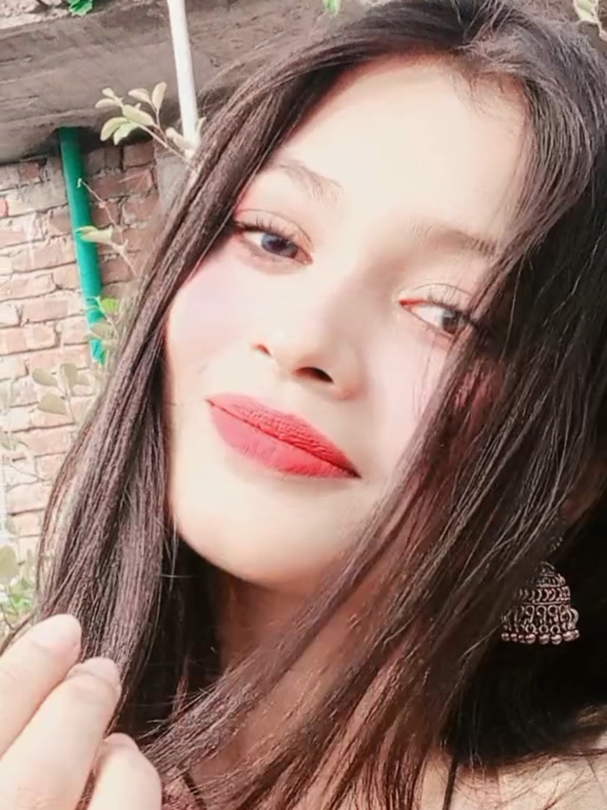 Paake tujhe mein khoya khoya.....❤️❤️ . . . . #foryou #foryoupage #vairal #annika #annika11 #annikarahman805 #fypp #สปีดสโลว์ #tiktokofficial #foryoupageofficiall @TikTok Bangladesh @TikTok 