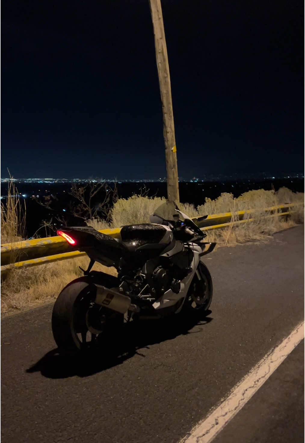 Ill die by this lifestyle, watch me  #yamaha #MentalHealth #mensmentalhealth #yamahar1 #batman #audio #nite #darkcore 