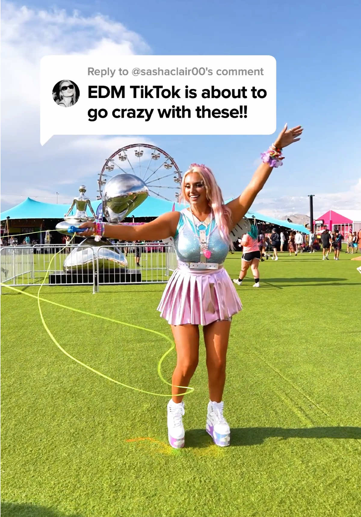 EDM TikTok already loves these 🥳 We even got @Cass Holland to join in on the fun 🙌 #edmtiktok #satisfying #toys #flowarts #looplasso 