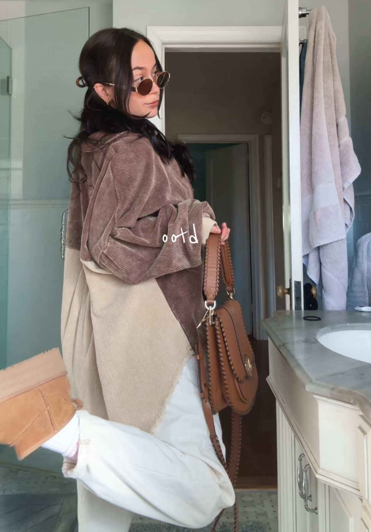 matchy matchy #ootdinspo #fall #fallootd #falloutfit #shacket #neutralaesthetic 