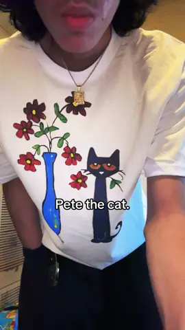 #Pete #petethecat #childhood #nostalgia #shirt #kidsbook #flowers #flowerpete 