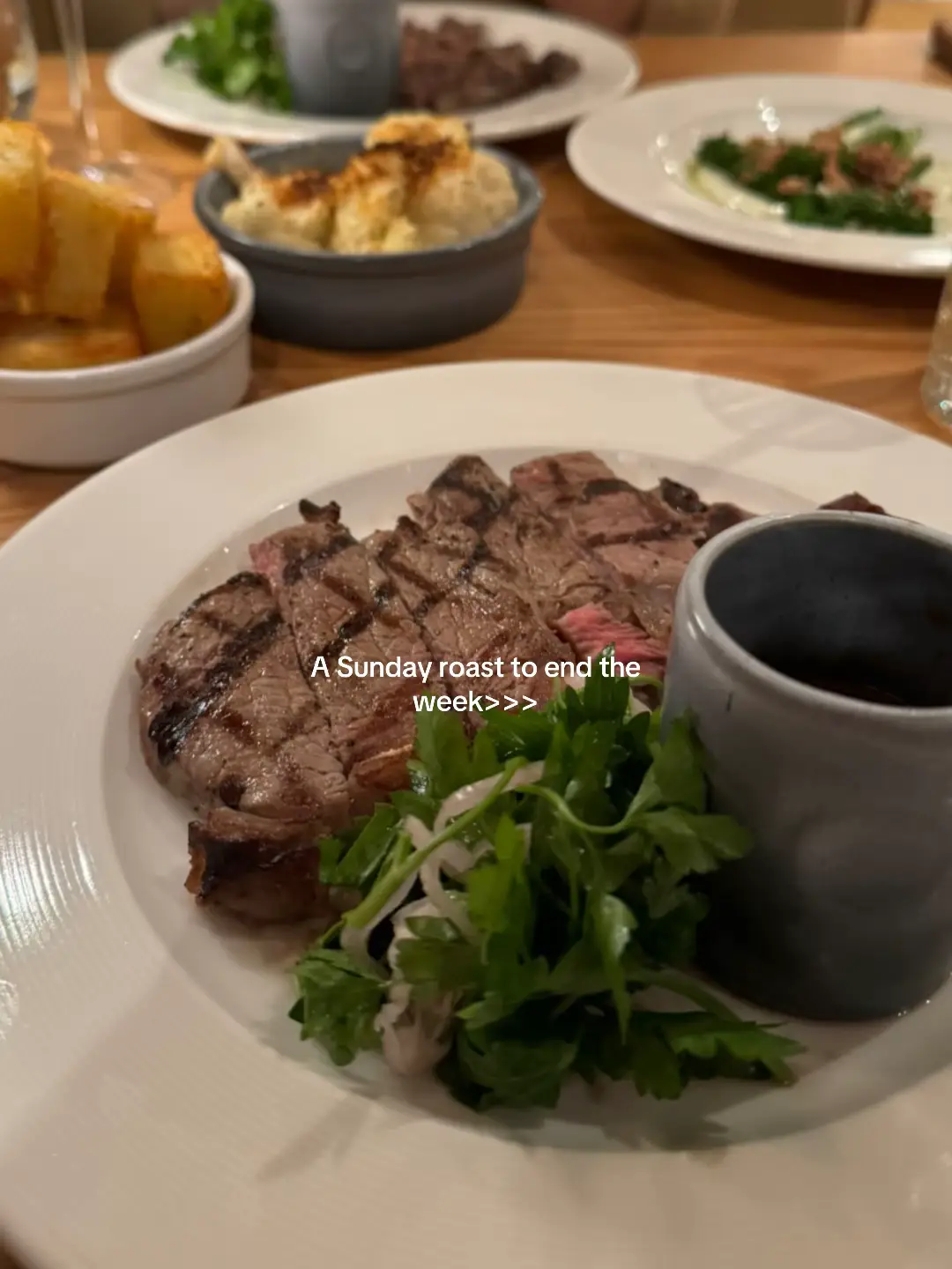 Gotta love a trip to Côte! This is their new menu subday roast for two with their truffle cauliflower 🙂‍↕️🙂‍↕️🙂‍↕️ #sundayroast #cote #sundaydinner #steak #yorkshirepudding 