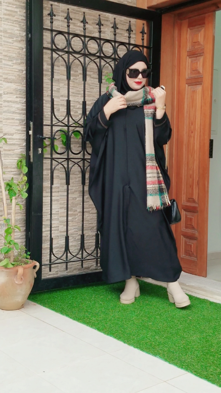 صح ولا راني غالطة ....؟ #youtube amina style #instagram amina_seraiaia #algérienne #tunissienne #fyr #pagefaecbook amina style #سوقهراسية #اكسبلور #تونسية #جزائرية #شعب_الصيني_ماله_حل😂😂 