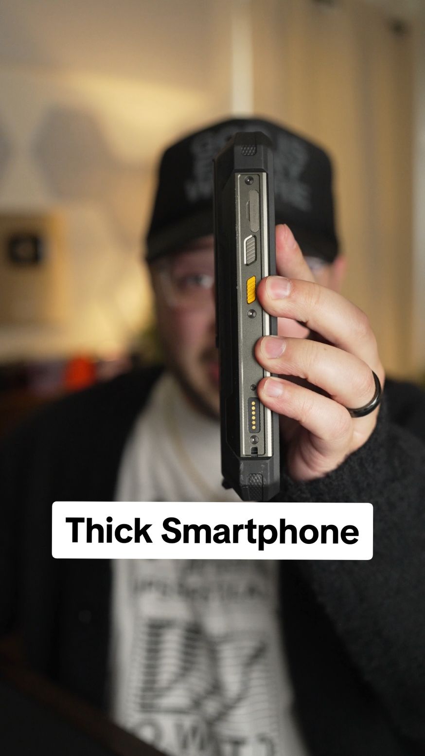 Replying to @mymn0_1 Would you rather have an ultra thin phone or a thick phone? #techtok #tech #ulefone #android #imparkerburton #androidguy #techguy 