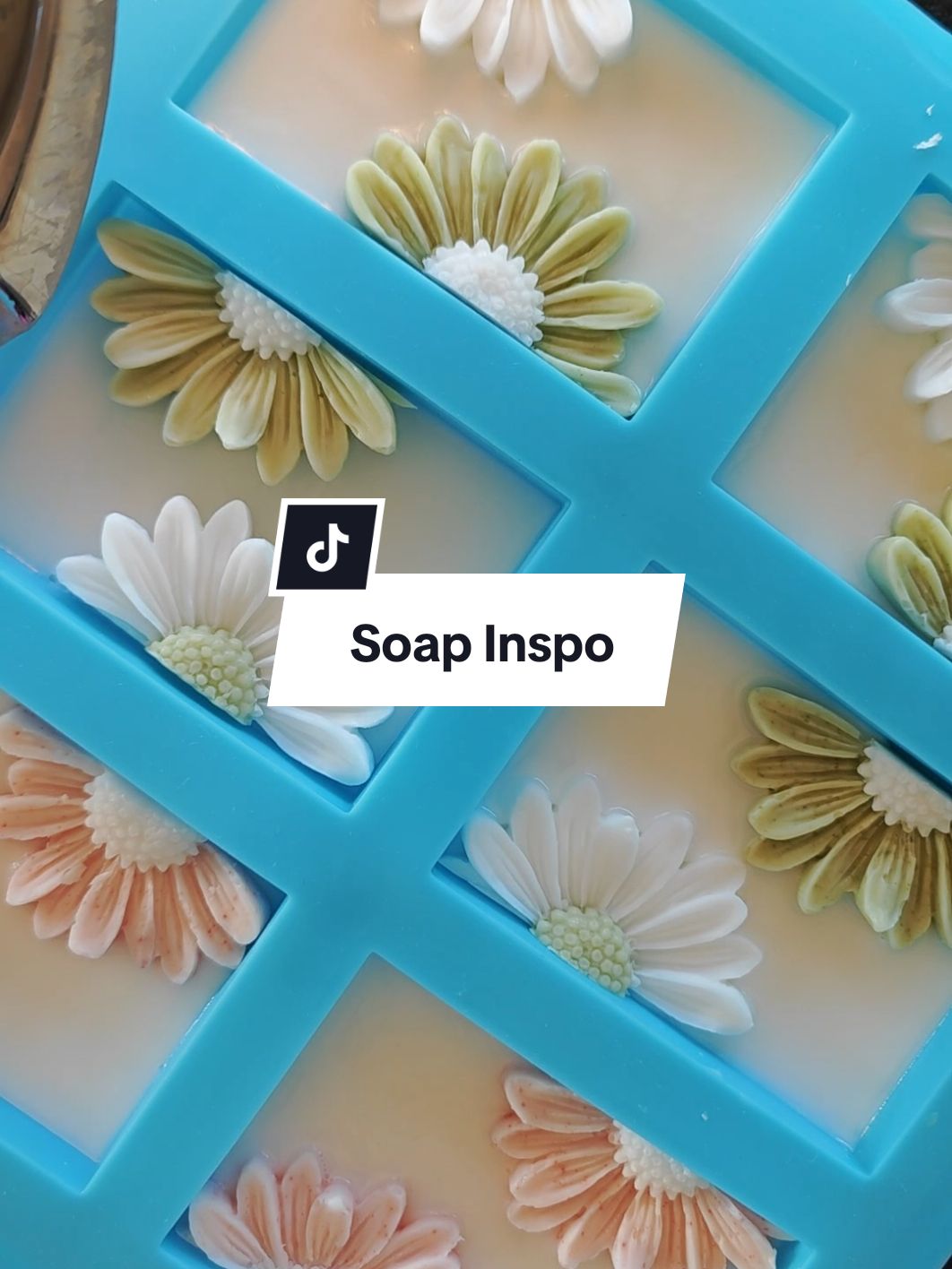 Soap Inspo 🤍 #soap #seife #handmade #handmadegifts #floralsoap #daisysoap #soapinspiration 
