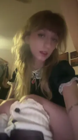 love all the ariana supporters in my comments the rest of you are weirdos gn see yall at sabrina tn