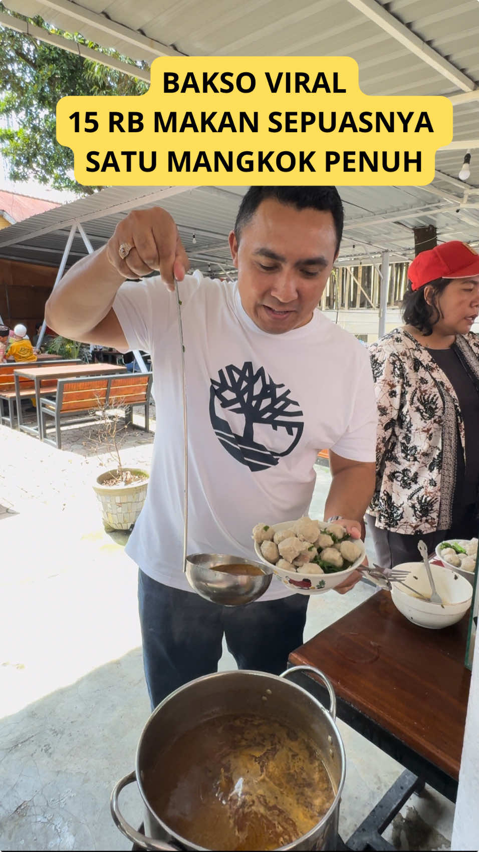 Cobain Bakso Prasmanan yang Lagi Viral di kota siantar hanya 15 rb sepuasnya ambil semangkok Penuh @Bakso Oke Gas Halal   📍 Jalan Penyabungan No 56 , Kota Pematang siantar ⏰ Buka Pukul 09:00 WIB  #darvefamily #baksookegas  #miebakso  #bakso  #baksoviral #baksoprasmanan  #laparjajan  #kulinerlegend  #kulinersiantar  #kulinerpematangsiantar  #kulinermedan  #kulinerindonesia  #kulinernusantara #kulinersumut  #pematangsiantar #food  #foodblogger  #fyp #reels