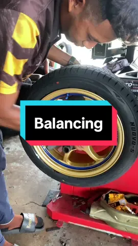 Hampa yg nkbuat balancing atau nktukaq tayar bole ke ashraf northern motosport🥰 #fyp #ashrafnorthern #pusatserviskeretalanggar #balancing #tayarmurah 