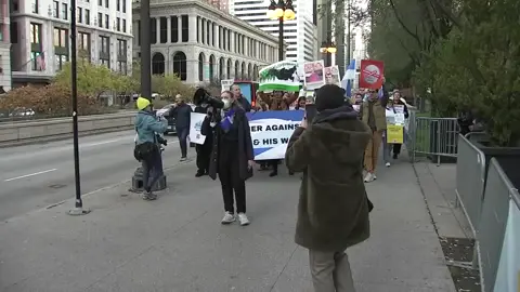 Chicago protesters marched Sunday along Michigan Avenue in opposition of Russian President Vladimir Putin's war in Ukraine. #chicagonews #chicago #news #ukraine #protest