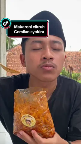 Asli ini bikin ketagihan parah sama bumbunya yang emang bner bner melimpah buruan sobat gas order sekaarang juga keburu kehabisan🤤🤤🤤🥵🥵#makaronicikruhdaunjeruk #makaronicikruhpedasdaunjeruk #makaronicikruh #cemilansyakira 