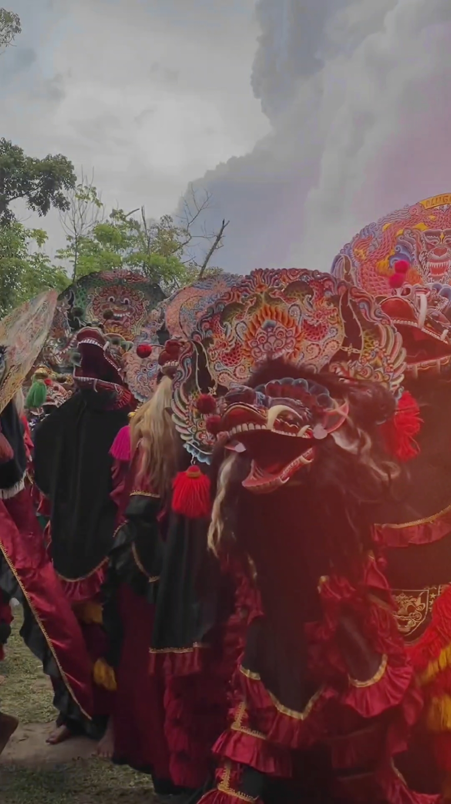 Sopo sing cokan ngapusi bolo #barongan #forupage #indonesia #jaranan #bujangganong #fyp #pasukanmekarbudoyo #barongankediri #masdiki 