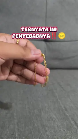 Emang gak ada habisnya nih 😌 #thiqla #perhiasanmiripemasasli  #gelangemas #gelangwanita #gelangkekinian #fashionmuslim #aksesorismuslimah #perhiasanthiqla #WIBGajian #PromoGuncang1212 #GebyarBelanjaNovember #WIBGajian #BeliLokal #GuncangGajian #CuanTanpaBatas #gelang 