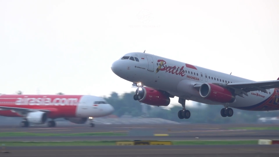 Pesawat Batik Air Airbus A320 Takeoff Di Bandara Soekarno-Hatta  #pesawat #pesawattakeoff #pesawatterbang #pesawatudara #bandarasoekarnohatta #batikair 