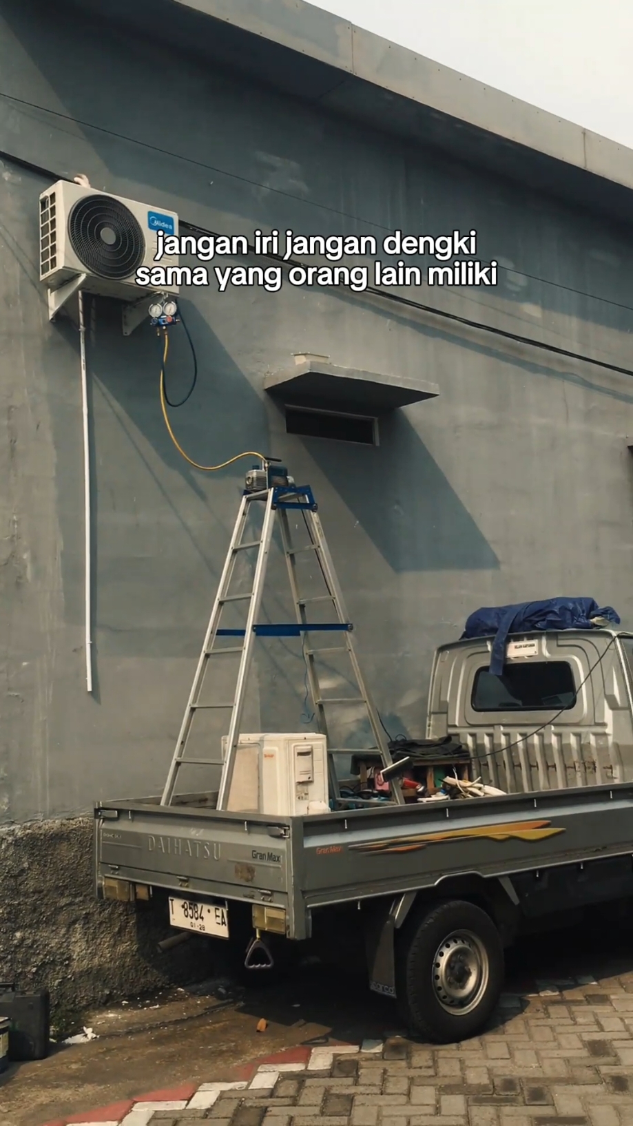 #tukangac #airconditioner #viralvideo #fyppppppppppppppppppppppp #madiun24jam #ngawistory🌻 #magetan24jam #ponorogo24jam #jowopride #CapCut #tukang #mekaniktiktok 