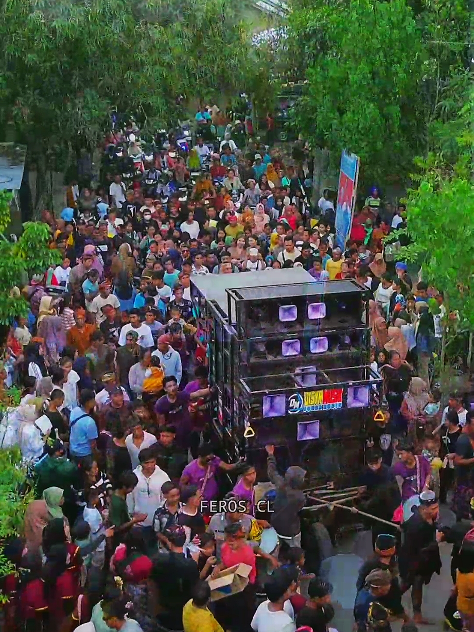 Yongkolan Adat Lombok Gendang Beleq & Kecimol Disya musik #fyp#lombokutara  #nyongkolansasaklombok #gendangbeleq #feroscldrone #viralllombok🌴🌴 #fyplomboktiktok 