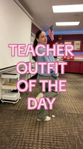 comfy high school teacher fit of the day #creatorsearchinsights #teacherfitcheck #teacheroutfit #OOTD