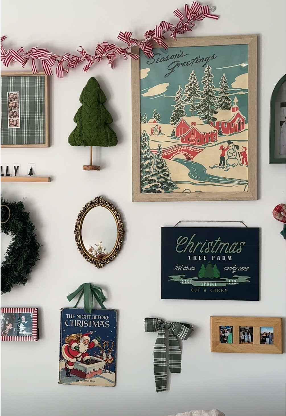 !!!!!!!! #christmasdecor #christmasdecorations #gallerywall 