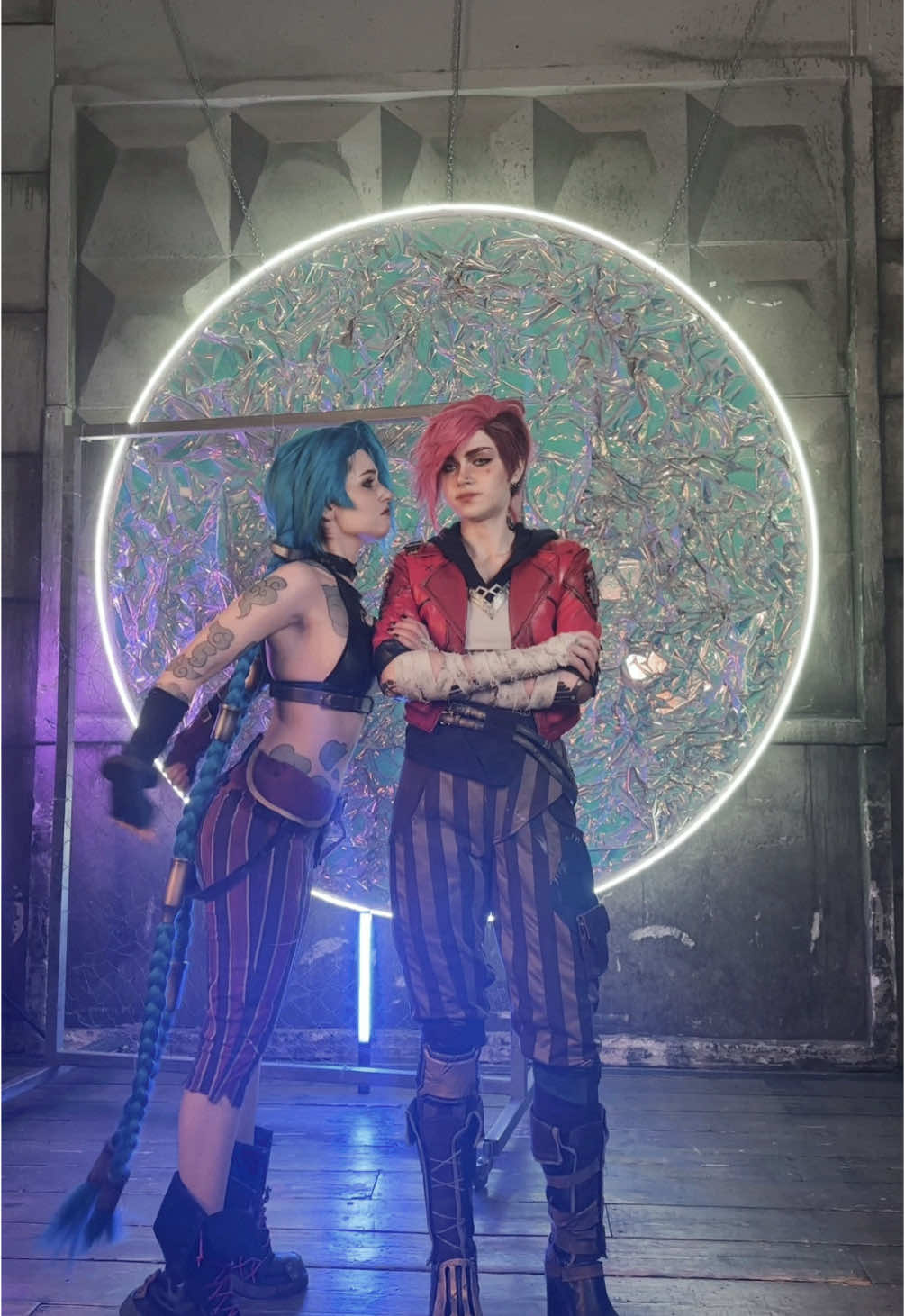 У всех сестер так? #arcane #vi #jinx #jinxcosplay #arcanecosplay 