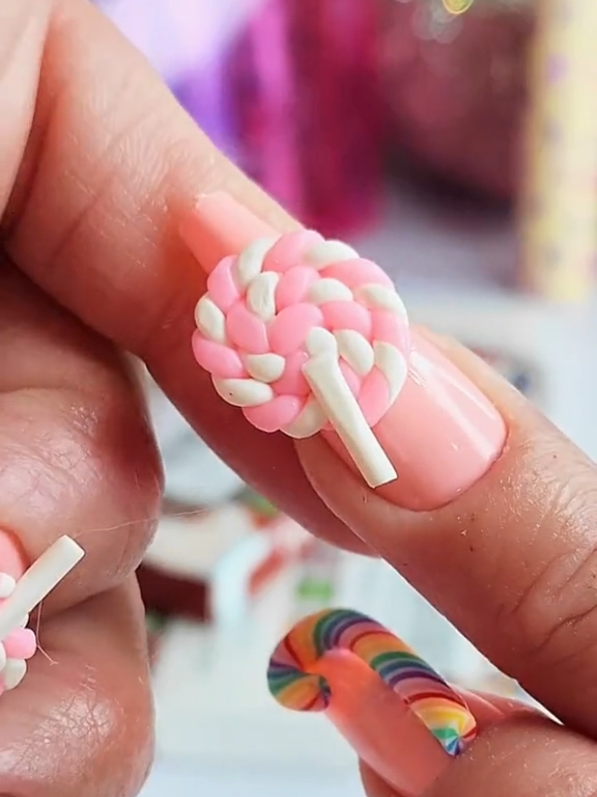 #beauty #beautytrends #nails #pressonnails #nailart #fakenails #nailsnailsnails #howtonails #diynailsathome #easynails #asmrnails #asmr #oddlysatisfying 