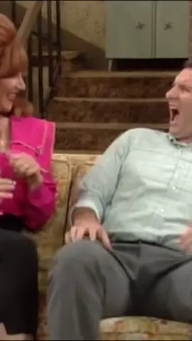 Every married couple can identify themselves with this banter between Peg and Al 🤣🤣🤣 #marriedcoupleproblems #marriedlife #albundy #peggybundy #sitcom #humor #satire #90stv #marriedcouple 